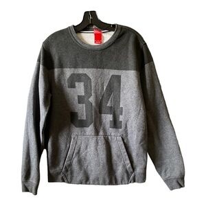 Nike Gray Girl Sweatshirt Size Medium in Excellent  Used Condition